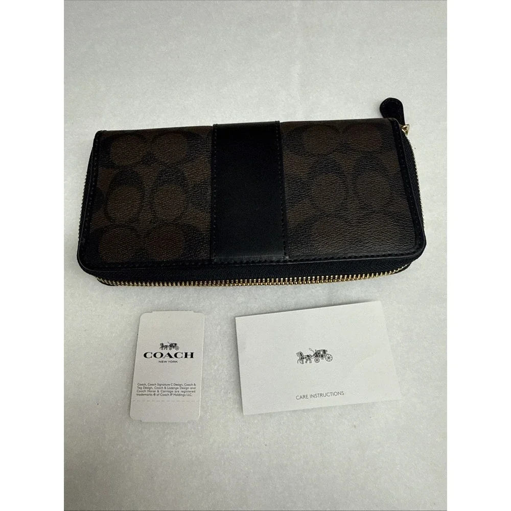 Coach Signature Brown Leather Zip Around Credit Card Long Wallet - NWT $250